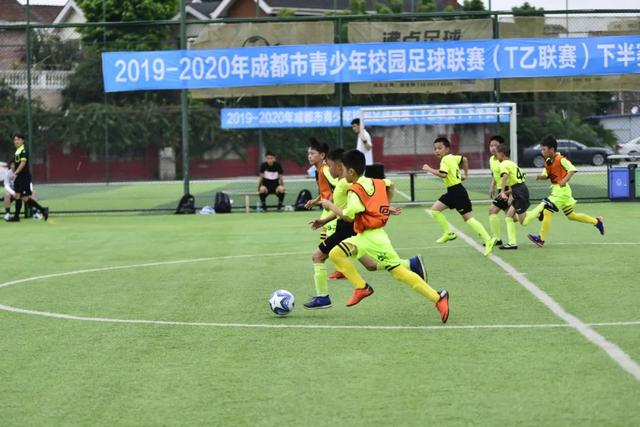 麦克托米奈与娇妻享受奢华时光 加勒比海顶级胜地度假